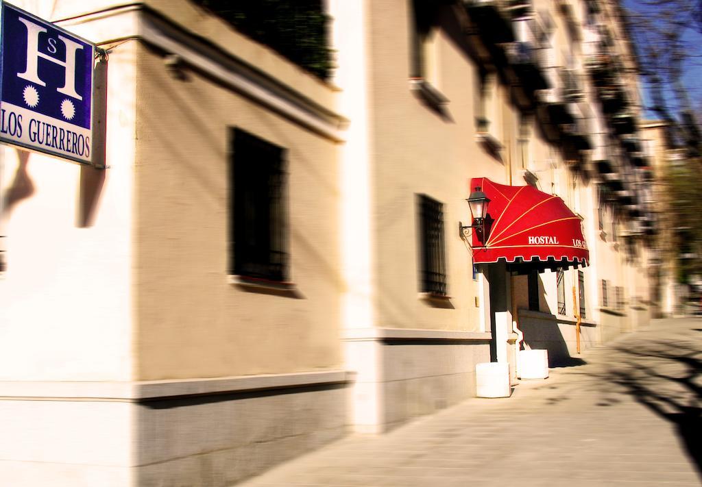 Hostal Los Guerreros Toledo Exterior photo